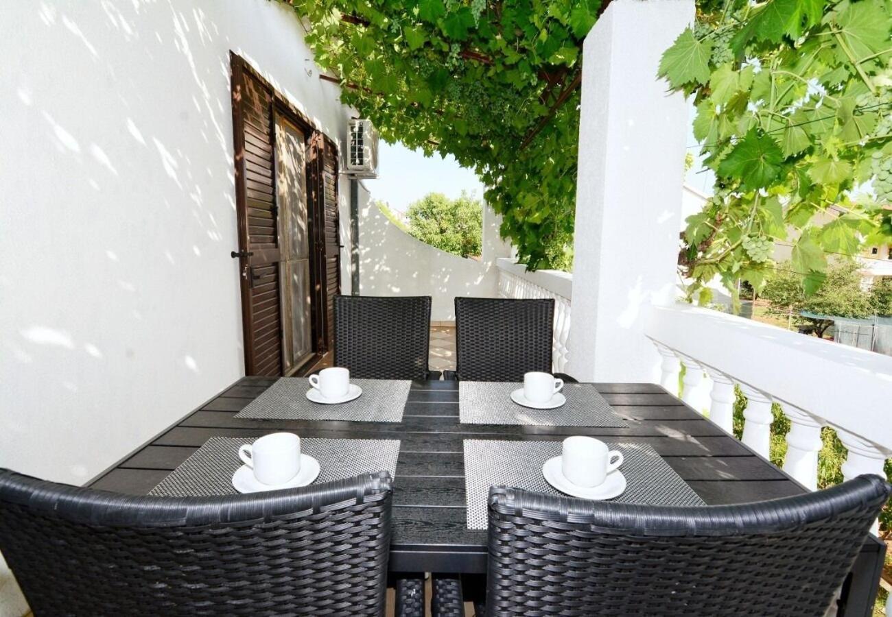 Apartments Snjeza Vodice Exterior foto